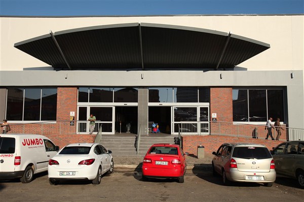 To Let Commercial Property for Rent in Parkside Eastern Cape